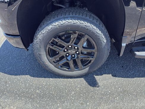 New 2026 Chevrolet Silverado 1500 LT Trail Boss w/ LT Trail Boss Premium Package AWD/4WD image 9