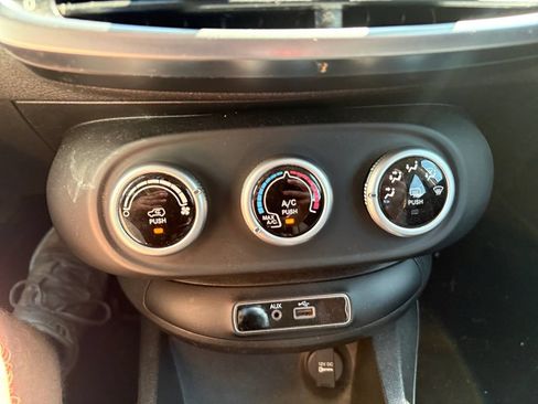 Used 2016 FIAT 500X Pop FWD image 25