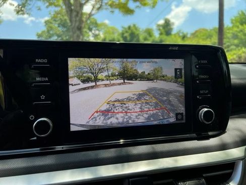 Used 2022 Kia K5 LXS FWD image 40