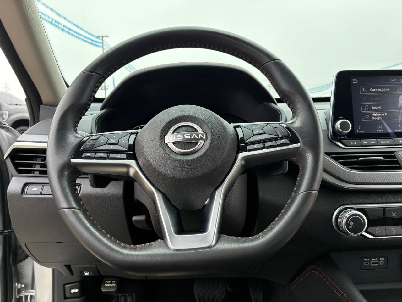 Used 2024 Nissan Altima 2.5 SR FWD image 14