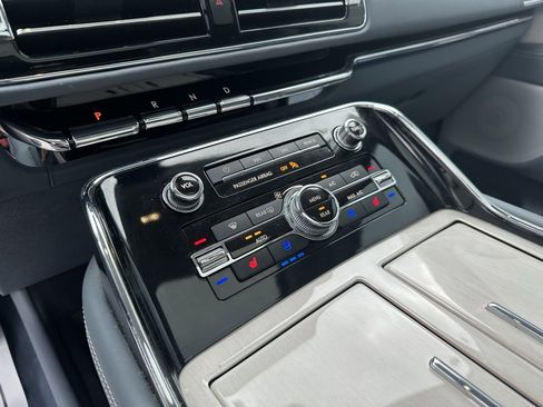 Used 2024 Lincoln Navigator L Black Label image 32