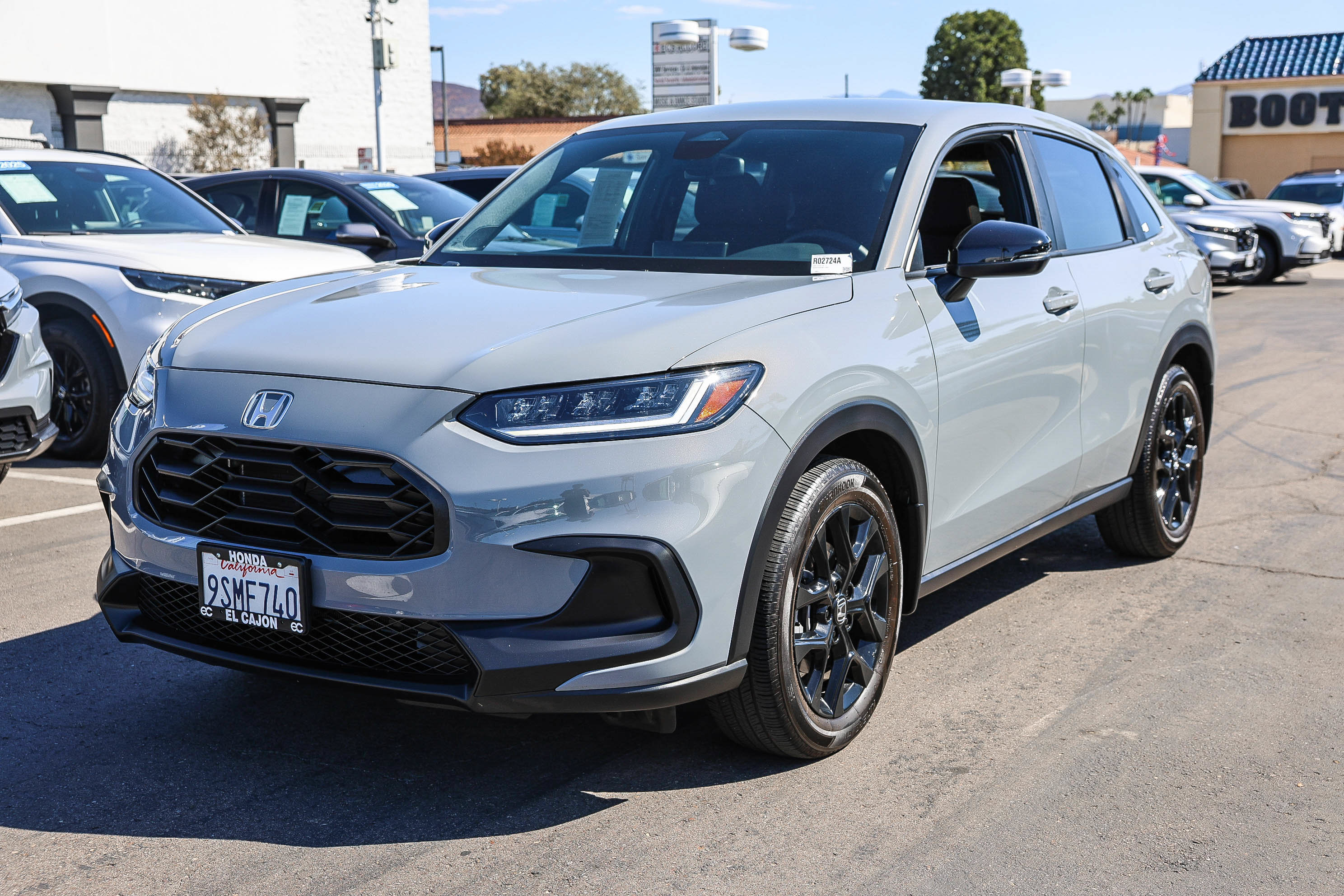 Certified 2025 Honda HR-V Sport image 17