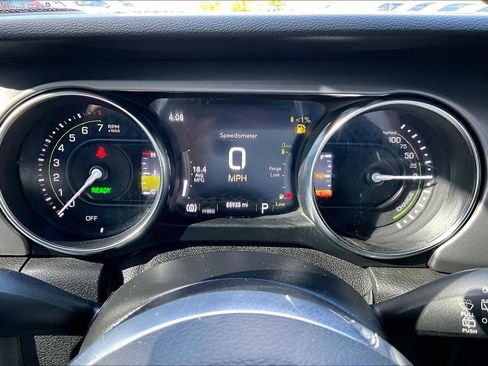 Used 2021 Jeep Wrangler Unlimited Rubicon 4xe w/ Cold Weather Group AWD/4WD image 27