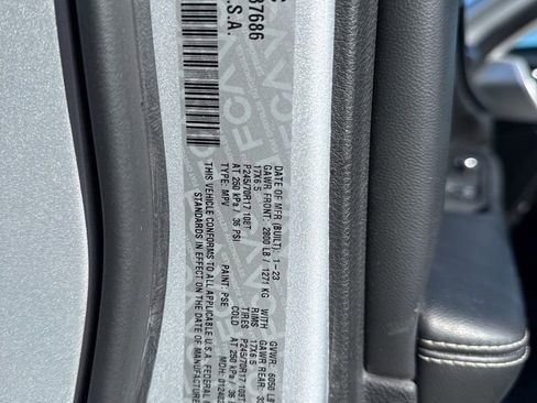 Used 2023 Jeep Grand Cherokee Laredo w/ Luxury Tech Group I image 28