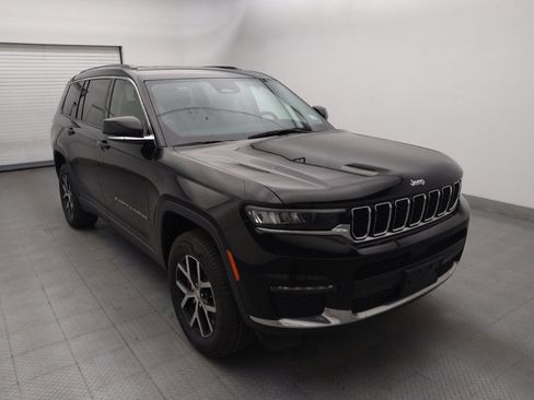 Used 2023 Jeep Grand Cherokee L Limited AWD/4WD image 13