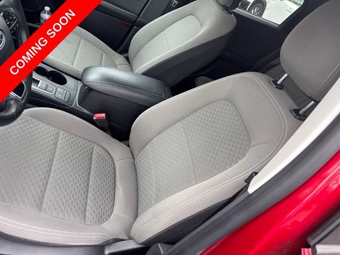 Used 2022 Ford Escape SE w/ SE Sport Appearance Package FWD image 16
