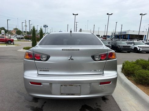 Used 2016 Mitsubishi Lancer ES FWD image 10