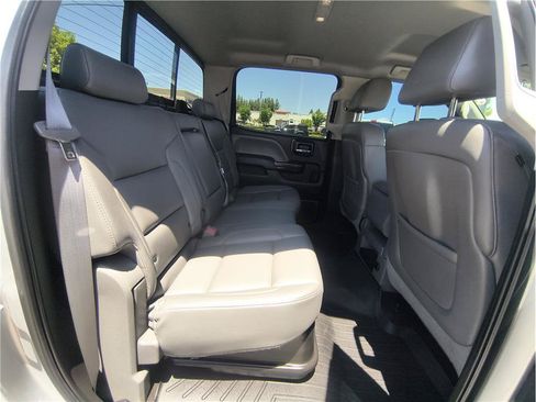 Used 2015 GMC Sierra 2500 SLT w/ Duramax Plus Package AWD/4WD image 15