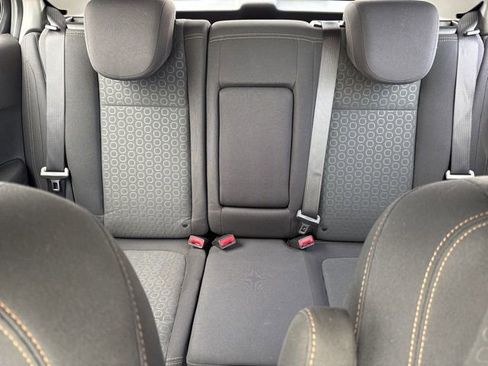Used 2020 Chevrolet Trax LS FWD image 27
