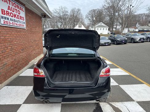 Used 2015 Nissan Altima 2.5 SV w/ Convenience Package FWD image 39