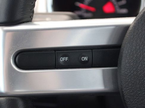 Used 2005 Ford Mustang GT Premium image 18