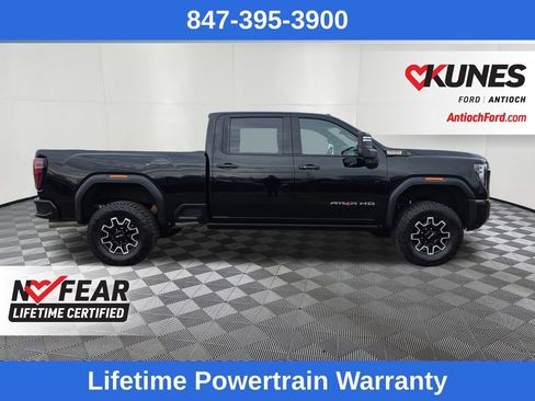 Used 2024 GMC Sierra 2500 AT4X image 8