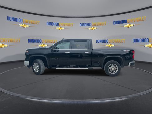 Used 2024 Chevrolet Silverado 2500 LTZ w/ LTZ Convenience Package AWD/4WD image 8