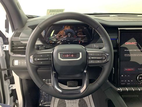 New 2026 GMC Acadia AT4 w/ Luxury Package image 15