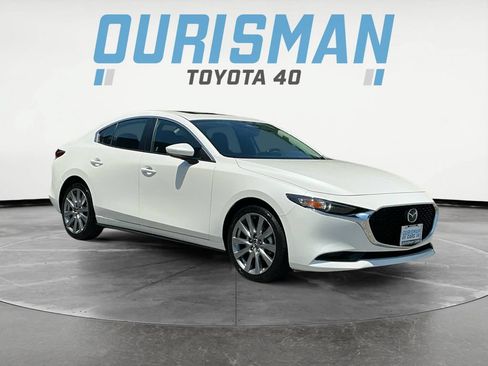Used 2025 MAZDA MAZDA3 s FWD image 1