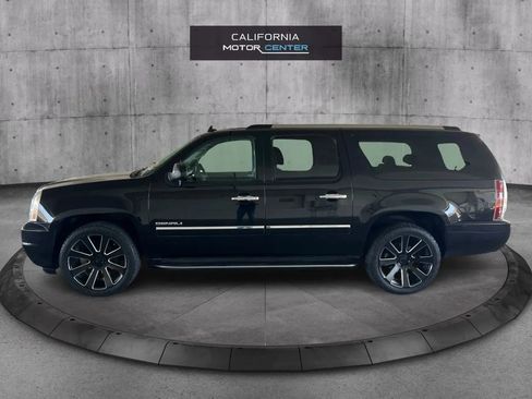 Used 2014 GMC Yukon XL Denali image 8