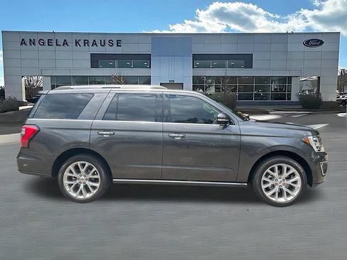 Used 2018 Ford Expedition Limited w/ Equipment Group 302A RWD image 10