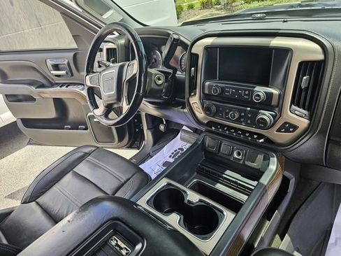 Used 2018 GMC Sierra 3500 Denali w/ Duramax Plus Package image 29