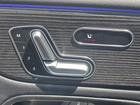 Certified 2026 Mercedes-Benz GLB 250 4MATIC image 5