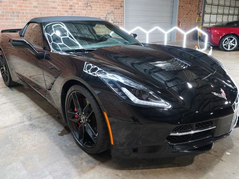 Used 2014 Chevrolet Corvette Stingray Convertible w/ 3LT Preferred Equipment Group RWD image 23