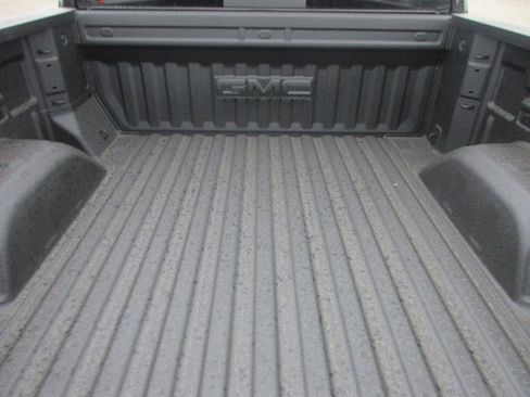 New 2026 GMC Sierra 1500 Denali w/ Denali Reserve Package AWD/4WD image 9