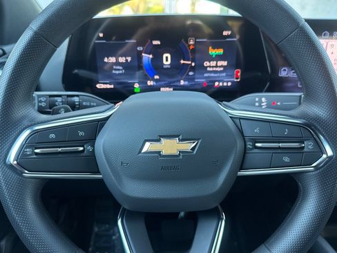 Used 2026 Chevrolet Blazer EV LT FWD image 33