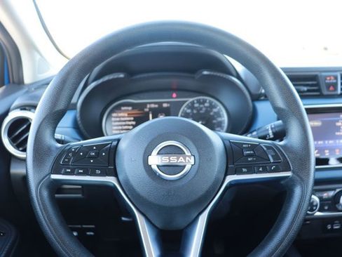 Used 2023 Nissan Versa SV image 16