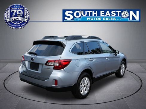Used 2017 Subaru Outback 2.5i Premium AWD/4WD image 6
