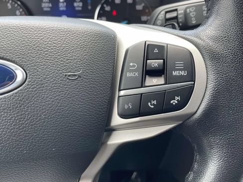 Used 2021 Ford Explorer XLT w/ Class III Trailer Tow Package AWD/4WD image 16