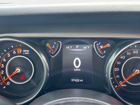 Used 2018 Jeep Wrangler Unlimited Sport S AWD/4WD image 9