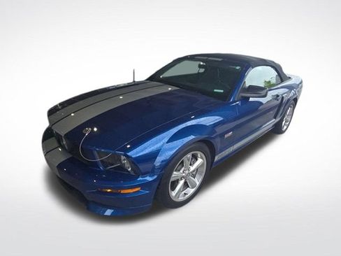 Used 2008 Ford Mustang GT RWD image 11