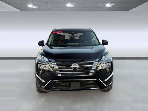 Certified 2024 Nissan Rogue Platinum image 5