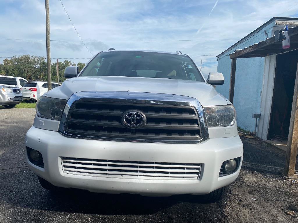 Used 2012 Toyota Sequoia SR5 AWD/4WD image 3
