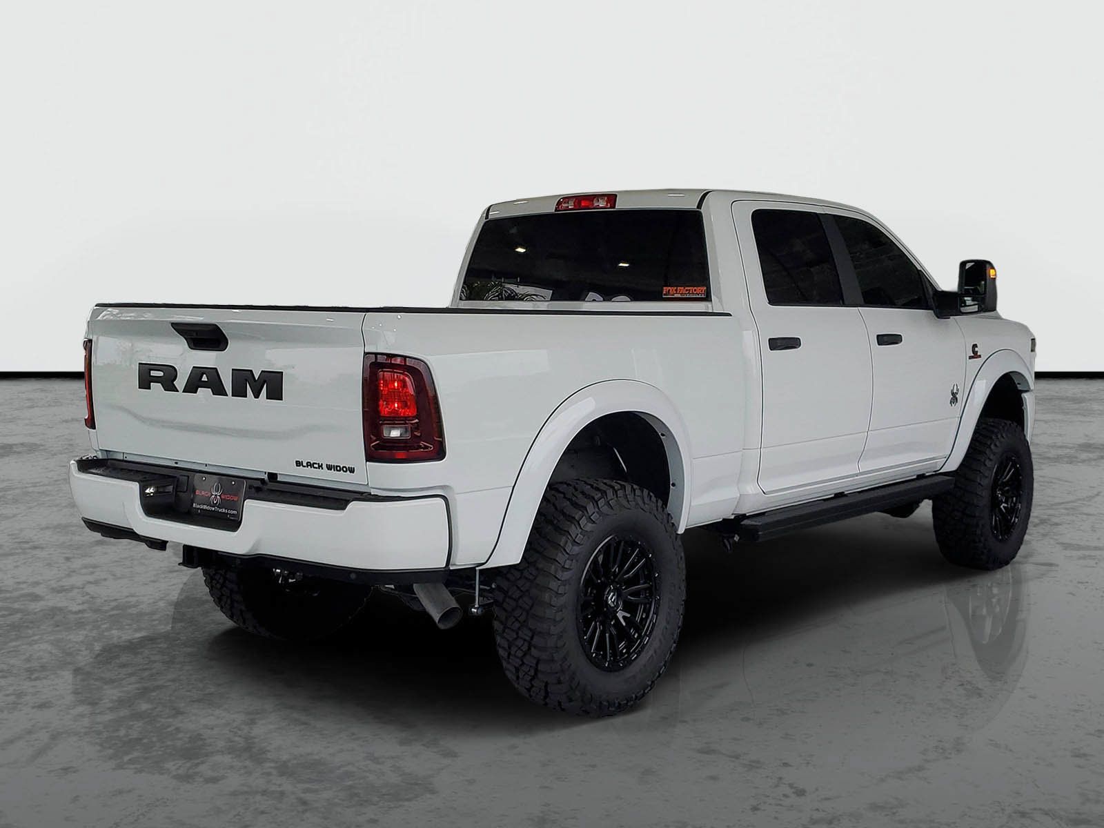 New 2025 RAM 2500 Big Horn AWD/4WD image 2