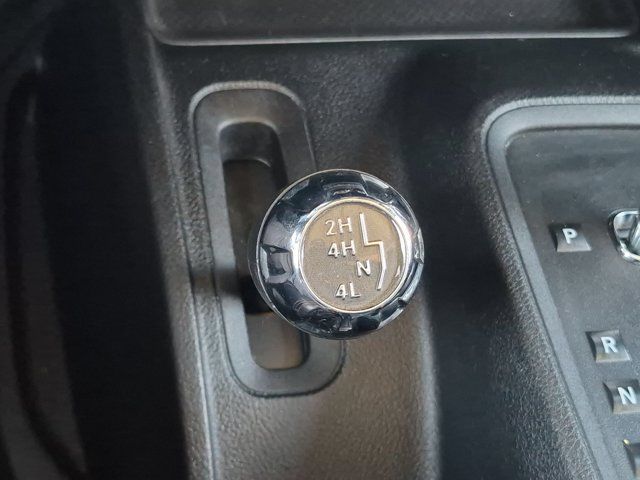 Used 2012 Jeep Wrangler Unlimited Sahara AWD/4WD image 25