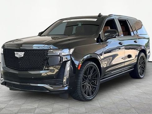 Used 2024 Cadillac Escalade Sport w/ Touring Package AWD/4WD image 3