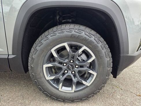 New 2026 Chevrolet Equinox ACTIV FWD image 17