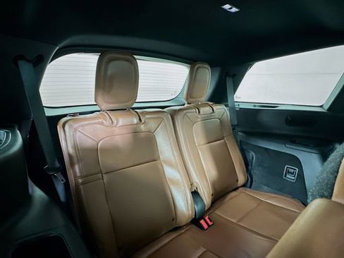 Used 2022 Lincoln Aviator Reserve w/ Elements Package Plus image 28