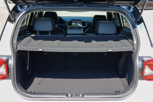 New 2026 Hyundai Venue SEL FWD image 8