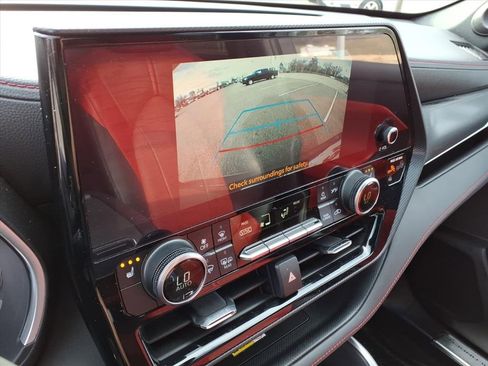 Certified 2023 Toyota Highlander XSE image 22