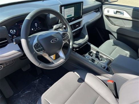 New 2025 Ford Explorer Active w/ Active Comfort Package image 28