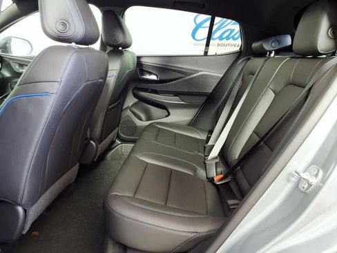 New 2026 Buick Envista Sport Touring w/ Convenience I Package FWD image 8