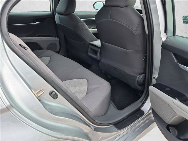 Used 2019 Toyota Camry LE FWD image 18