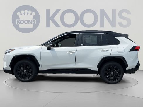 Used 2023 Toyota RAV4 XSE AWD/4WD image 2