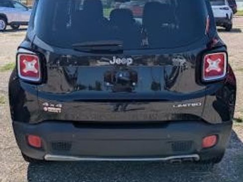 Used 2017 Jeep Renegade Limited AWD/4WD image 6