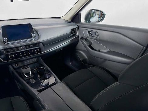 Certified 2025 Nissan Rogue S image 19