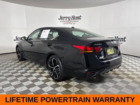 Used 2023 Nissan Altima 2.5 SR FWD image 6