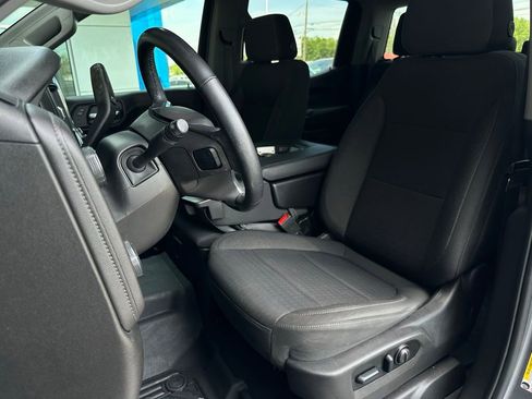 Used 2022 Chevrolet Silverado 1500 LT AWD/4WD image 13