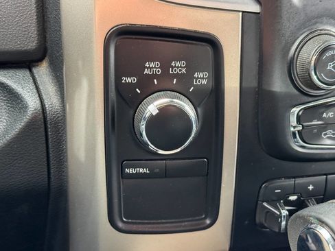 Used 2013 RAM 1500 Big Horn image 32