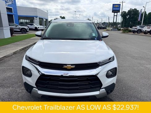 Used 2023 Chevrolet TrailBlazer LT FWD image 19